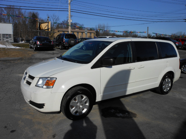 Dodge Grand Caravan 2010 photo 1