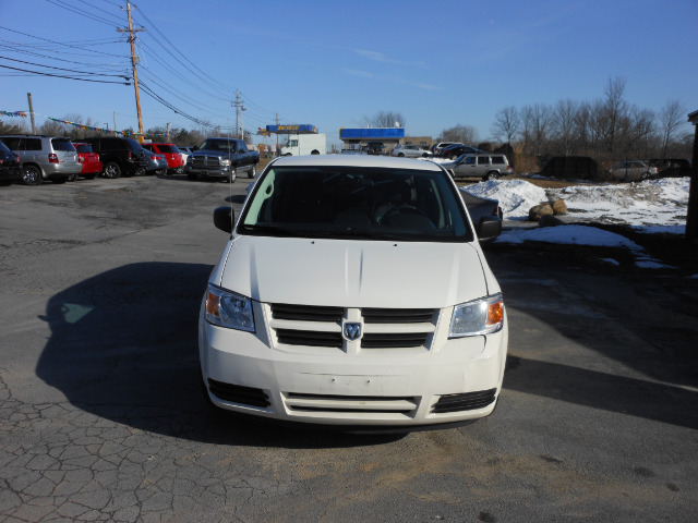 Dodge Grand Caravan 2010 photo 2