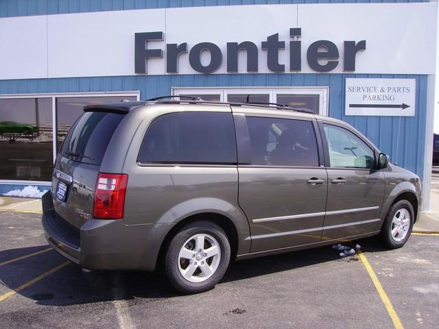 Dodge Grand Caravan 2010 photo 1
