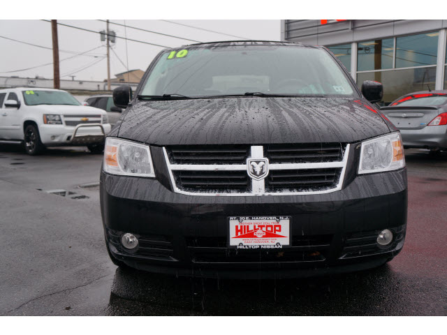 Dodge Grand Caravan 2010 photo 3