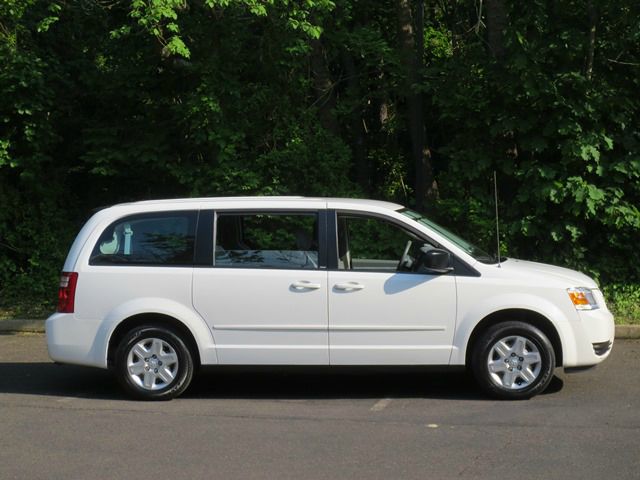 Dodge Grand Caravan 2010 photo 18