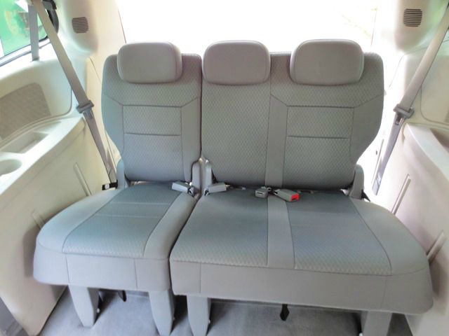 Dodge Grand Caravan 2010 photo 49