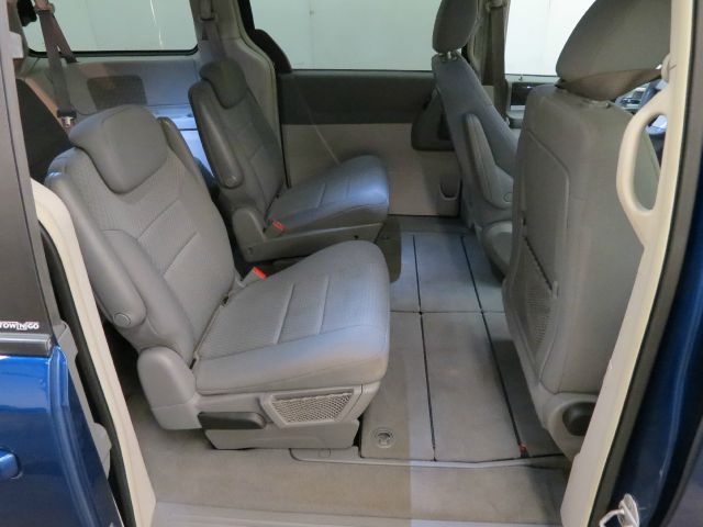 Dodge Grand Caravan 2010 photo 4