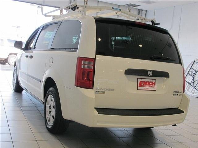 Dodge Grand Caravan 2010 photo 4