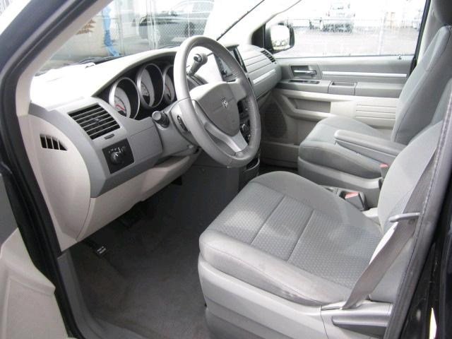 Dodge Grand Caravan 4DR FWD GLS 2.7 Unspecified