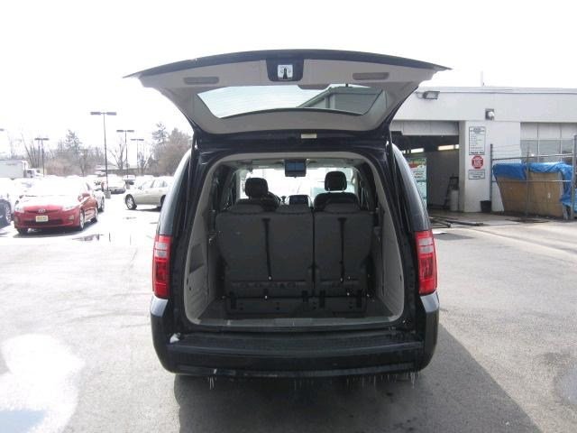 Dodge Grand Caravan 2010 photo 3