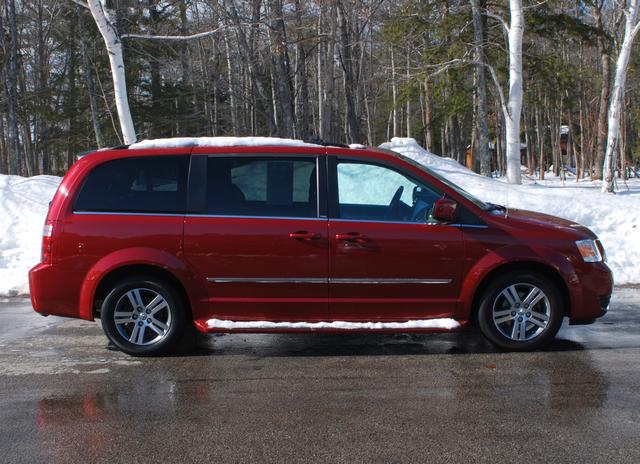 Dodge Grand Caravan 2010 photo 3