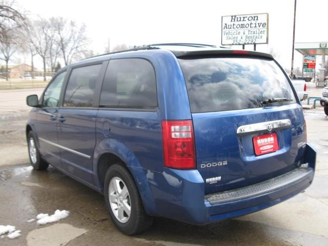 Dodge Grand Caravan 2010 photo 4
