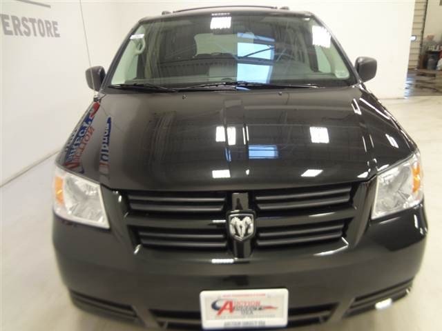 Dodge Grand Caravan 2010 photo 4