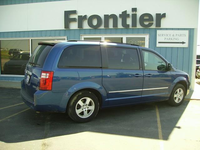 Dodge Grand Caravan 2010 photo 1