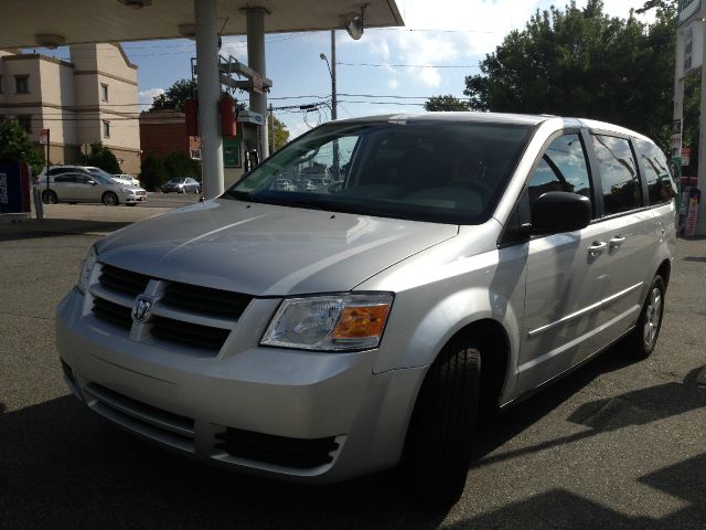 Dodge Grand Caravan 2010 photo 1
