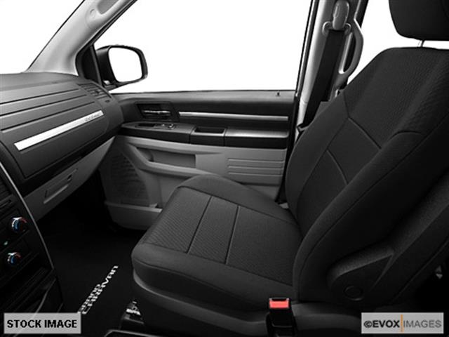 Dodge Grand Caravan 2010 photo 2