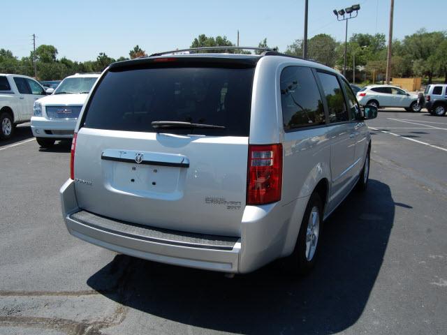 Dodge Grand Caravan 2010 photo 4