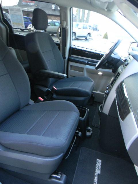 Dodge Grand Caravan 2010 photo 5