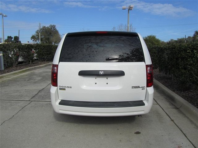 Dodge Grand Caravan 2010 photo 4