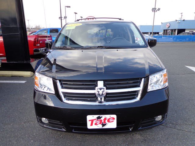 Dodge Grand Caravan 2010 photo 3