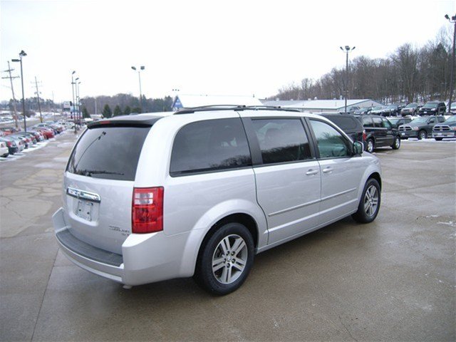 Dodge Grand Caravan 2010 photo 4