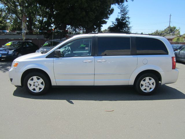 Dodge Grand Caravan 2010 photo 1