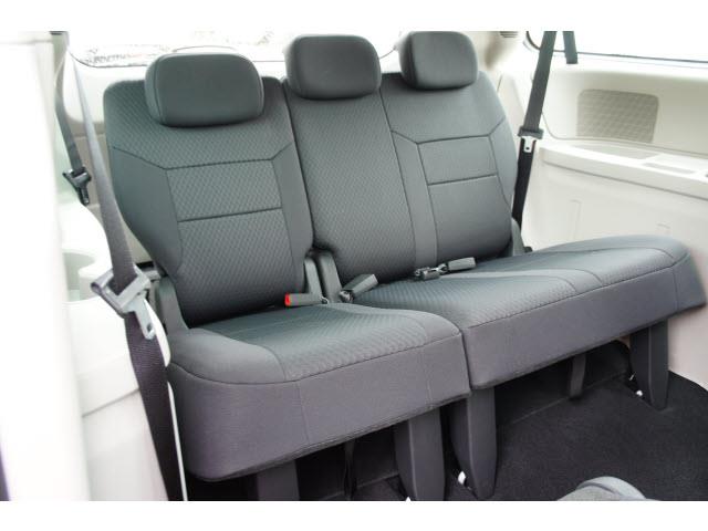 Dodge Grand Caravan 2010 photo 13
