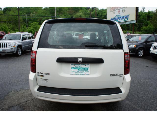 Dodge Grand Caravan 2010 photo 19