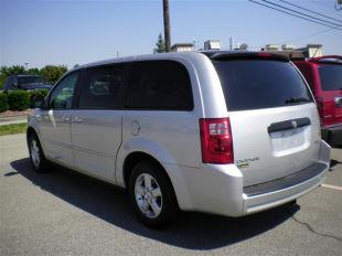 Dodge Grand Caravan 2010 photo 3