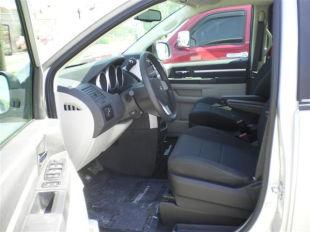 Dodge Grand Caravan 2010 photo 4