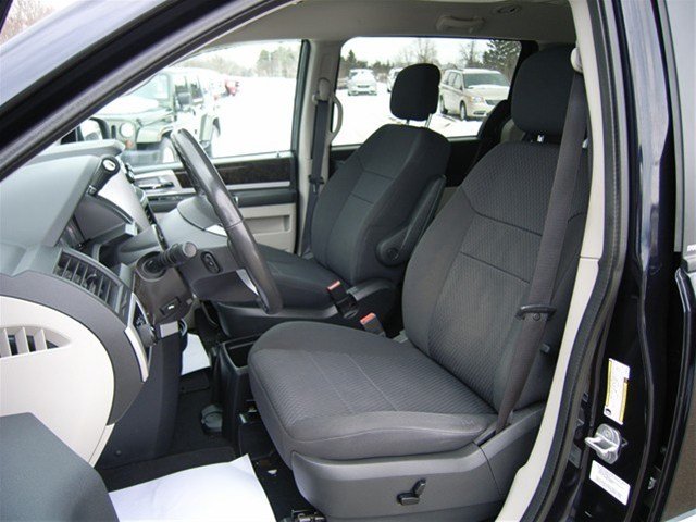 Dodge Grand Caravan 2010 photo 5