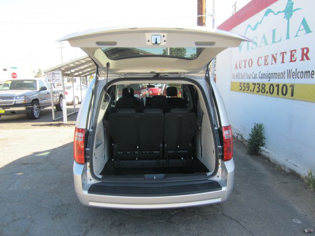 Dodge Grand Caravan 2010 photo 18