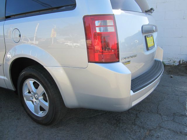 Dodge Grand Caravan 2010 photo 19