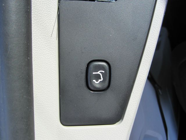 Dodge Grand Caravan 2010 photo 2