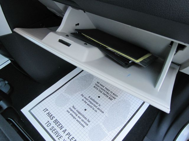 Dodge Grand Caravan 2010 photo 3