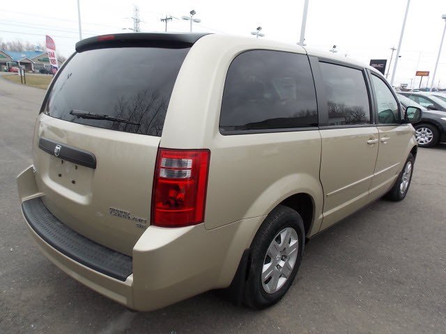 Dodge Grand Caravan 2010 photo 4