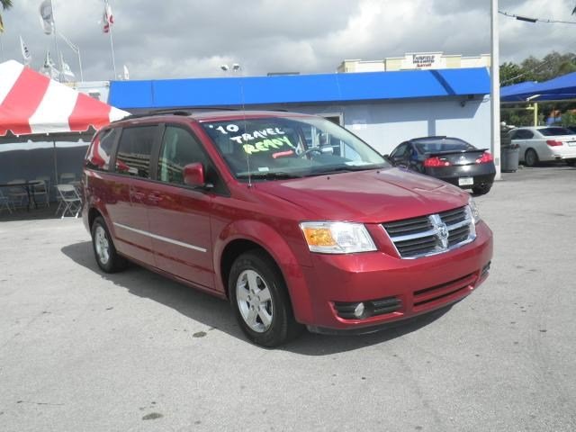 Dodge Grand Caravan 2010 photo 2
