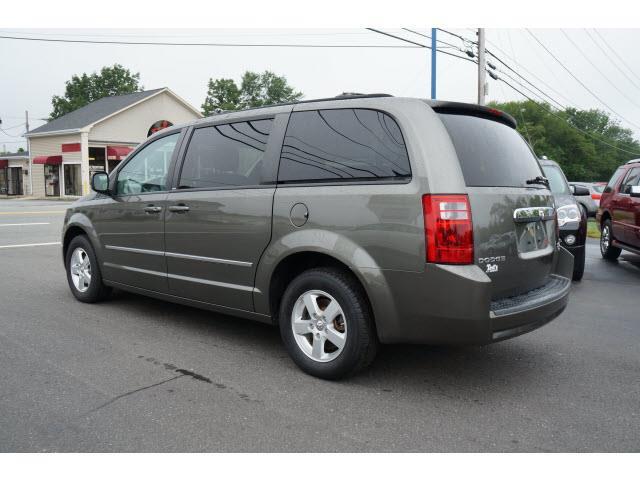 Dodge Grand Caravan 2010 photo 3