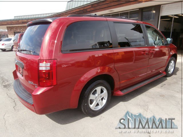 Dodge Grand Caravan 2010 photo 3