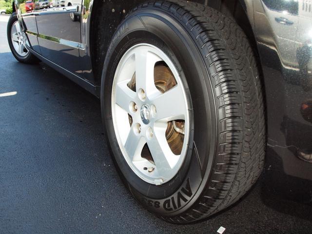 Dodge Grand Caravan 2010 photo 3