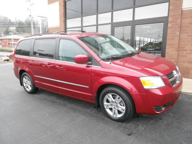 Dodge Grand Caravan 2010 photo 3