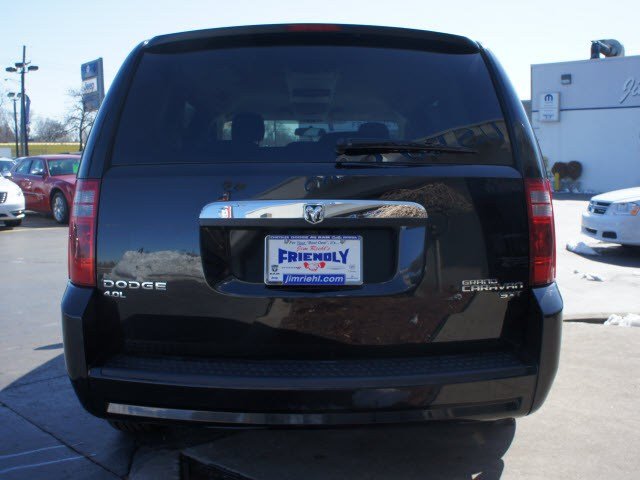 Dodge Grand Caravan 2010 photo 2