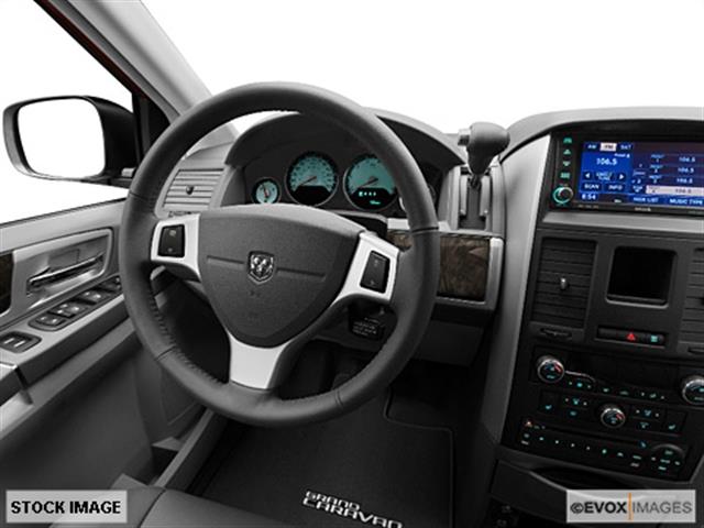 Dodge Grand Caravan 2010 photo 1