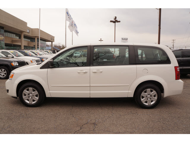 Dodge Grand Caravan 2010 photo 2