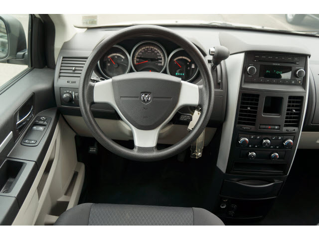 Dodge Grand Caravan 2010 photo 5