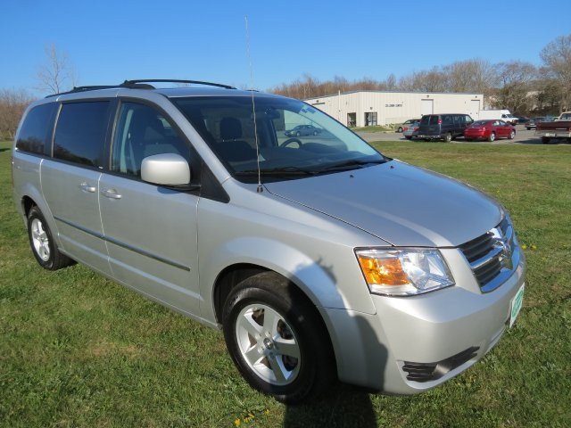 Dodge Grand Caravan 2010 photo 1