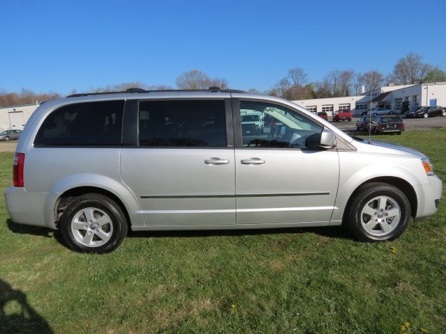 Dodge Grand Caravan 2010 photo 2