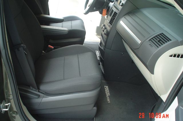 Dodge Grand Caravan 2010 photo 27