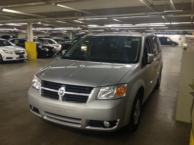 Dodge Grand Caravan 2010 photo 0