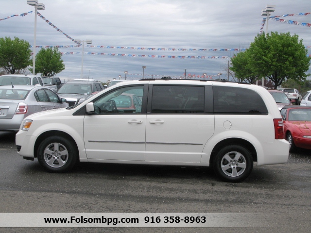 Dodge Grand Caravan 2010 photo 1