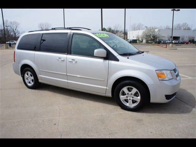 Dodge Grand Caravan 2010 photo 2