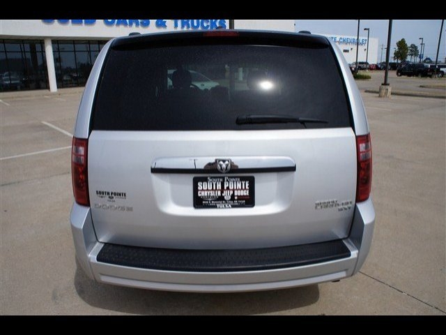 Dodge Grand Caravan 2010 photo 5