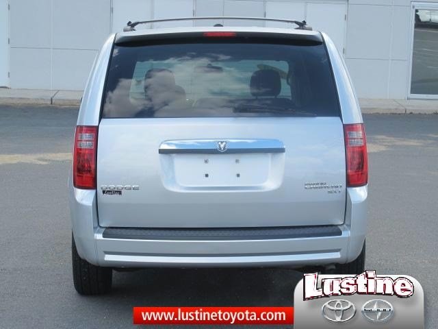 Dodge Grand Caravan 2010 photo 3