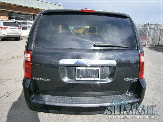 Dodge Grand Caravan 2010 photo 3